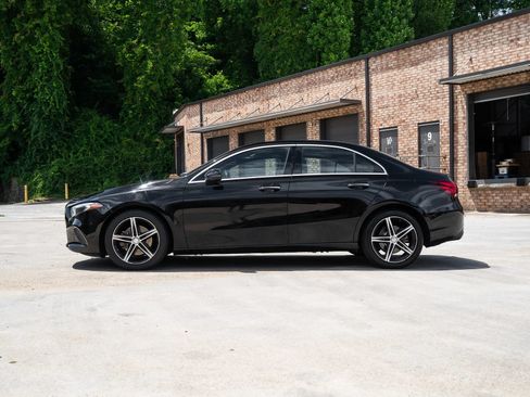 Used 2021 Mercedes-Benz A 220 image 4