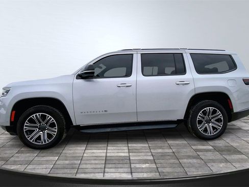 Used 2023 Jeep Wagoneer Series II image 8