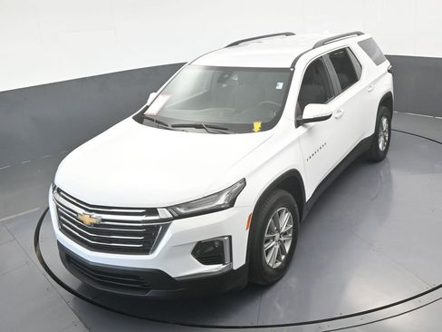 Used 2023 Chevrolet Traverse LT image 50