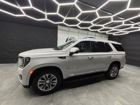 Used 2022 GMC Yukon Denali AWD/4WD image 8