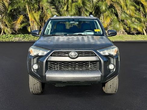 Used 2015 Toyota 4Runner SR5 image 2