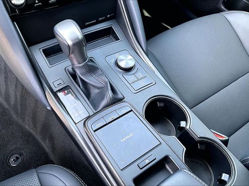 Used 2022 Lexus IS 300 image 37