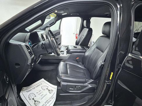 Used 2019 Ford Expedition Max XLT w/ Equipment Group 201A AWD/4WD image 11