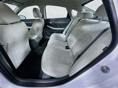 Used 2025 Hyundai Sonata SEL FWD image 28