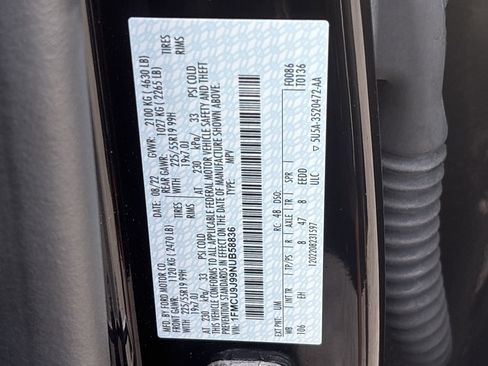 Certified 2022 Ford Escape Titanium image 36