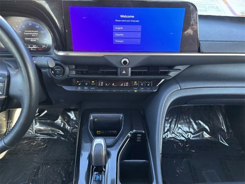 Certified 2025 Toyota Crown XLE image 26