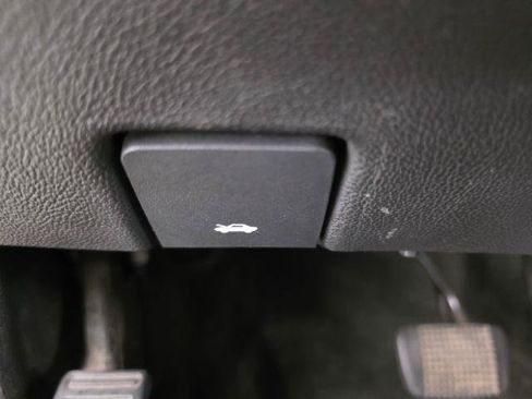 Used 2017 Chevrolet Colorado LT w/ LT Convenience Package AWD/4WD image 22