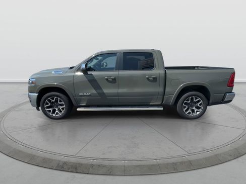 Used 2026 RAM 1500 Laramie AWD/4WD image 5