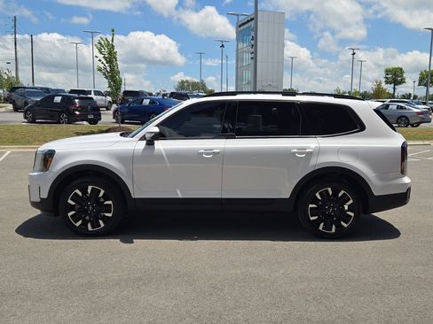 Used 2025 Kia Telluride EX X-Line AWD/4WD image 2