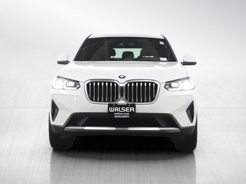 Used 2024 BMW X3 xDrive30i image 8