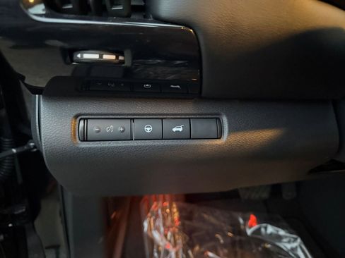 Used 2025 Nissan Pathfinder SV image 22