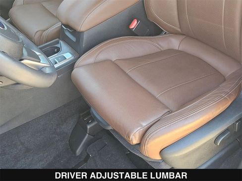 Used 2023 Subaru Ascent Touring image 16