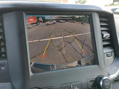 Used 2022 RAM 1500 Big Horn AWD/4WD image 18