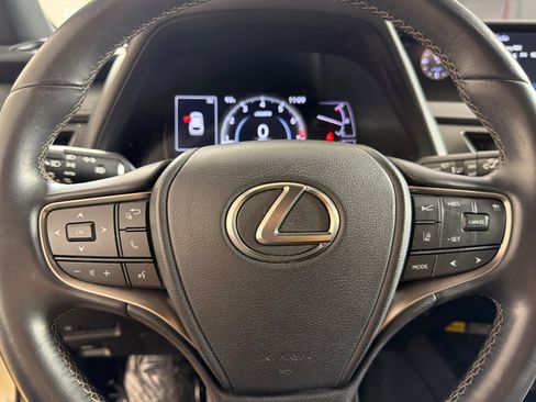 Used 2022 Lexus UX 200 w/ Accessory Package (Z2) FWD image 22