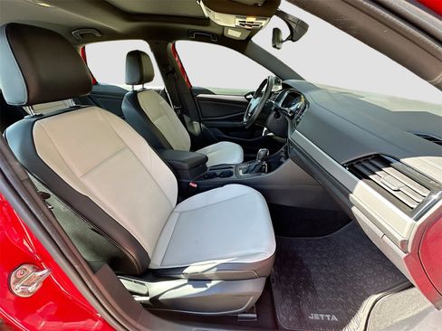 Used 2019 Volkswagen Jetta R-Line image 27