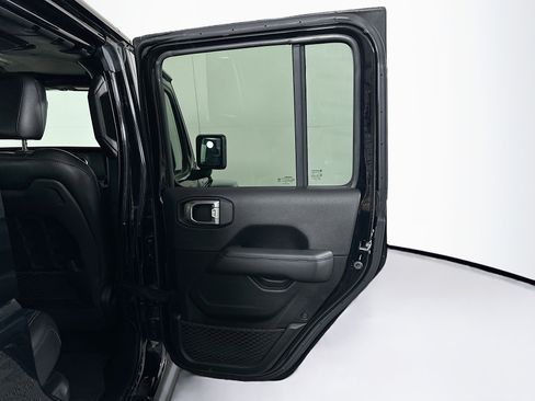 Used 2022 Jeep Wrangler Unlimited Rubicon 4xe w/ Steel Bumper Group image 29