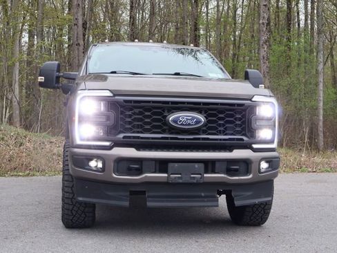Used 2023 Ford F250 XL w/ STX Appearance Package AWD/4WD image 9
