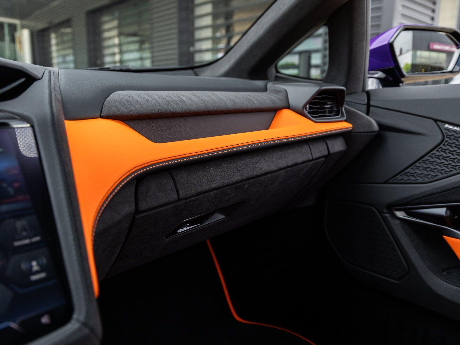 Used 2026 Lamborghini Temerario AWD/4WD image 44