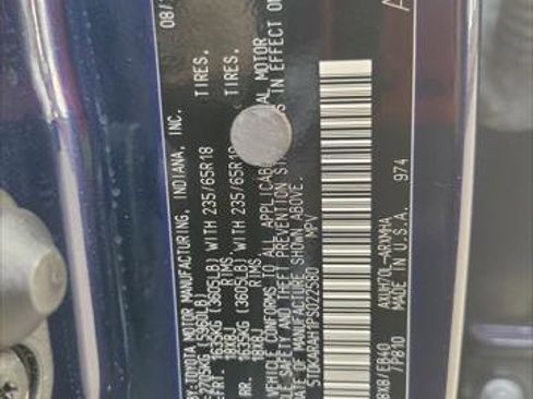 Certified 2023 Toyota Highlander XLE image 41