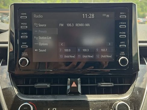 Used 2020 Toyota Corolla LE FWD image 8