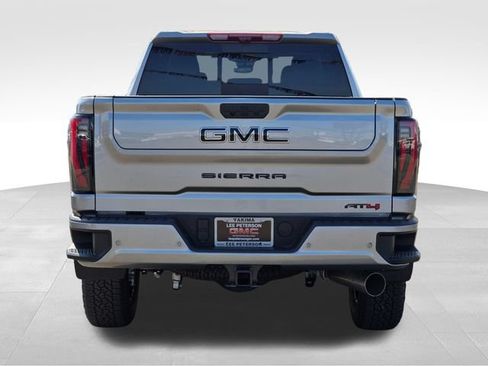 New 2026 GMC Sierra 2500 AT4 w/ AT4 Premium Plus Package AWD/4WD image 4