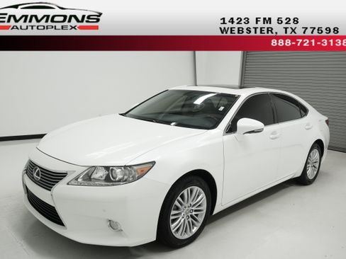 Used 2013 Lexus ES 350 w/ Luxury Pkg FWD image 1