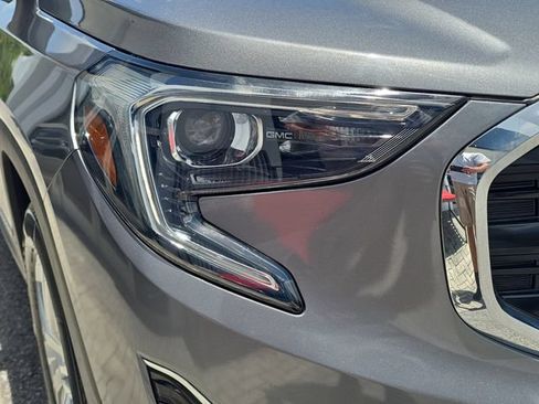 Certified 2020 GMC Terrain SLE FWD image 10
