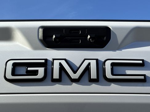 Used 2025 GMC Sierra 2500 Denali w/ Denali Reserve Package image 40