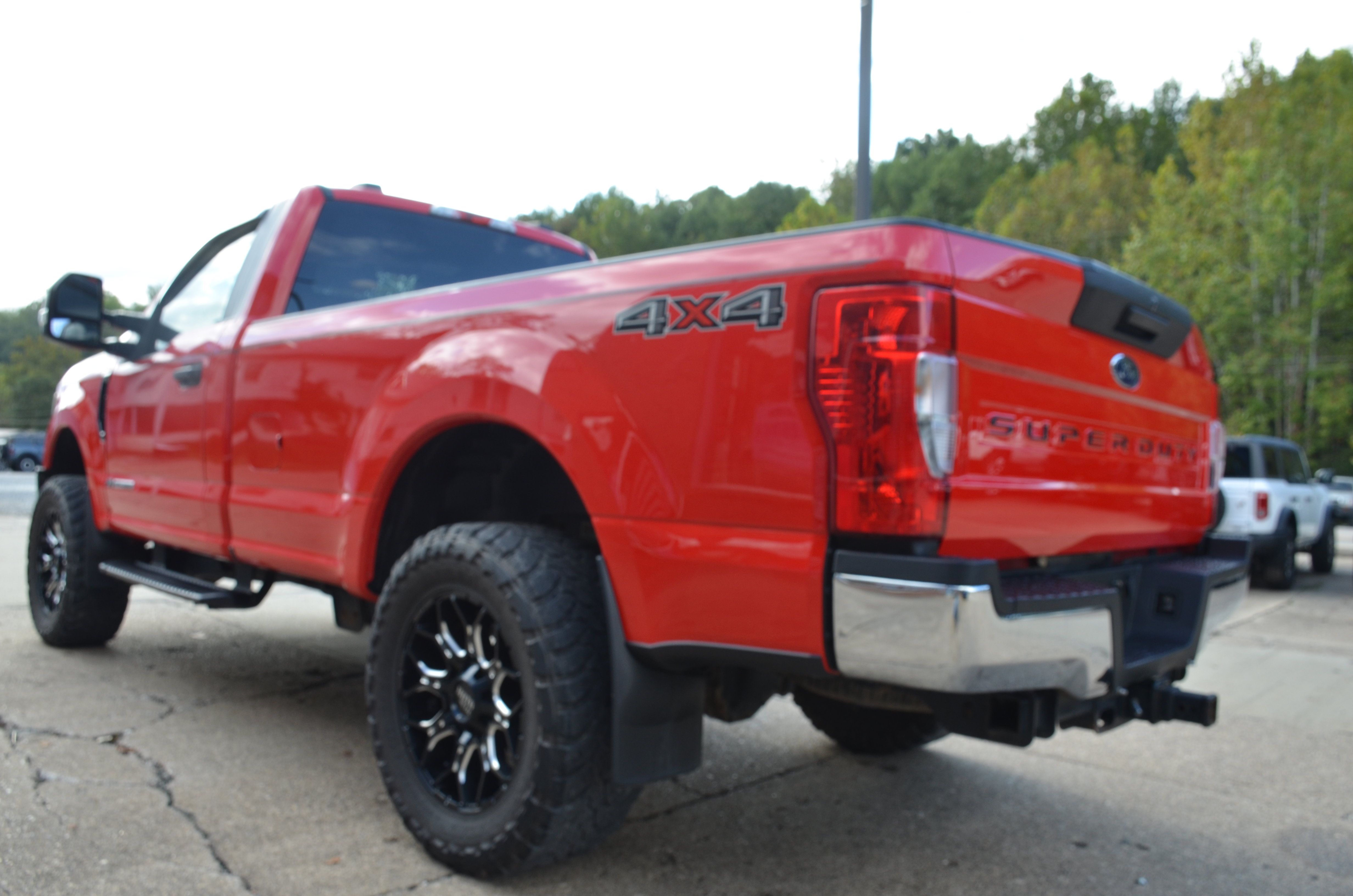 Used 2021 Ford F250 XL AWD/4WD image 2
