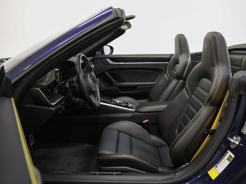 Used 2023 Porsche 911 Turbo S image 60