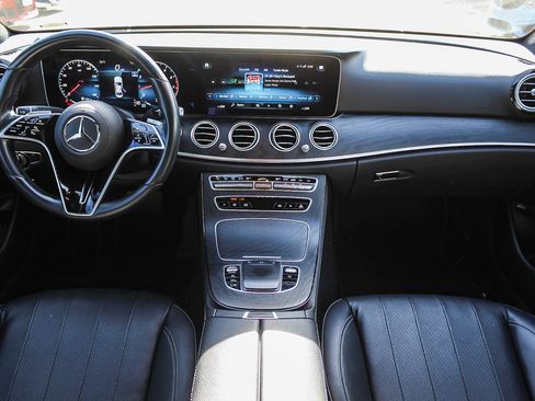 Used 2022 Mercedes-Benz E 350 Sedan image 12
