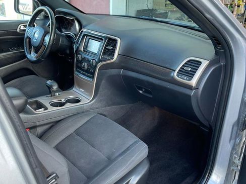 Used 2015 Jeep Grand Cherokee Laredo image 19