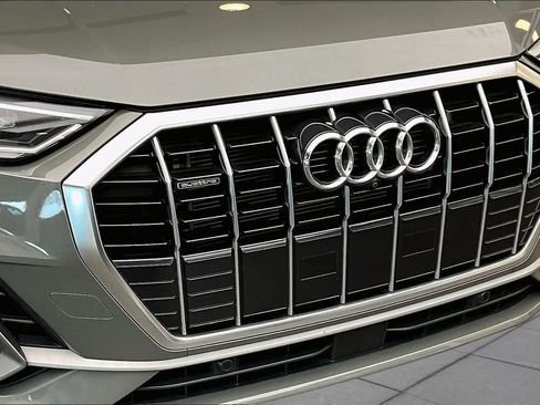 Certified 2023 Audi Q3 2.0T Premium Plus w/ Premium Plus Package AWD/4WD image 33