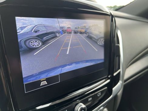 Used 2023 Chevrolet Traverse LT AWD/4WD image 17