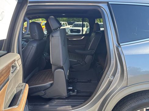 New 2026 GMC Acadia Denali Ultimate w/ LPO, Floor Liner Package AWD/4WD image 56