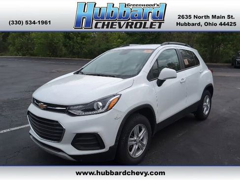 Used 2022 Chevrolet Trax LT w/ LT Convenience Package AWD/4WD image 1