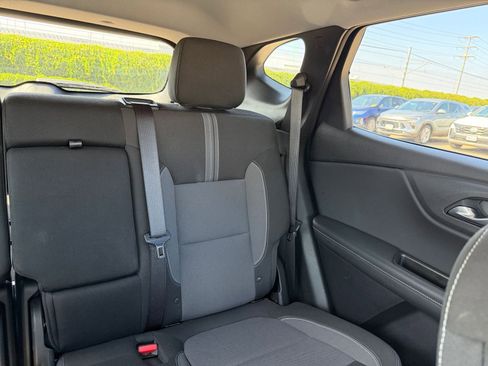 Used 2025 Chevrolet Blazer LT image 37