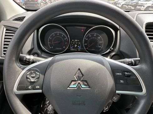 Used 2020 Mitsubishi Outlander Sport SE AWD/4WD image 19