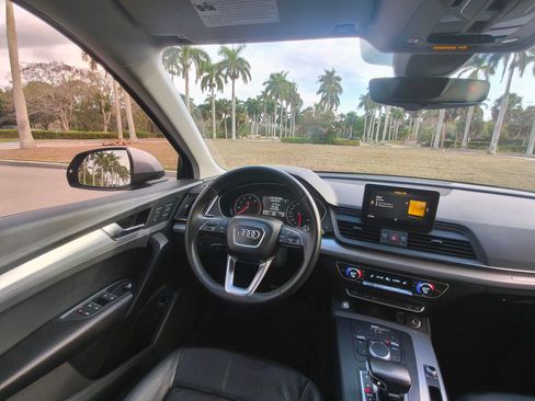 Used 2018 Audi Q5 2.0T Premium w/ Convenience Package AWD/4WD image 24