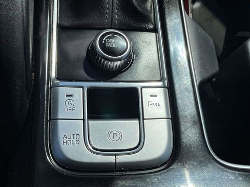 Used 2023 Kia Telluride EX w/ EX Captain's Chair Package FWD image 39
