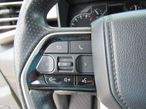 Used 2022 Toyota Tundra SR5 w/ Convenience Package RWD image 23