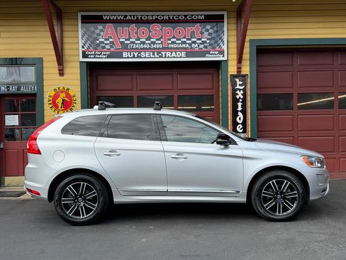 Used 2017 Volvo XC60 T5 Dynamic w/ Protection Package AWD/4WD image 3