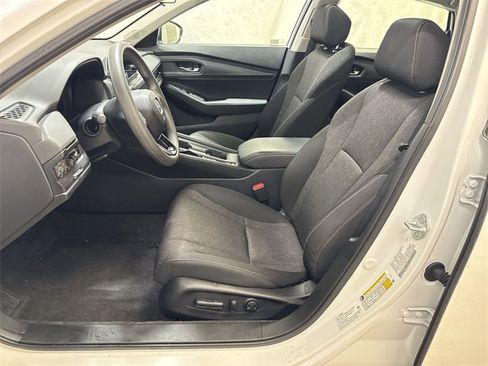 Used 2024 Honda Accord EX image 10