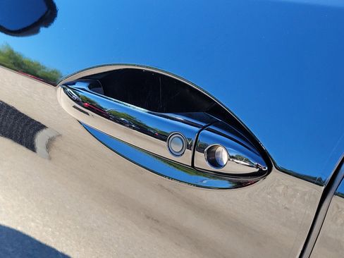 Used 2022 Honda Pilot Special Edition image 9