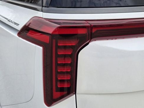 New 2026 Kia Carnival SX Prestige FWD image 11