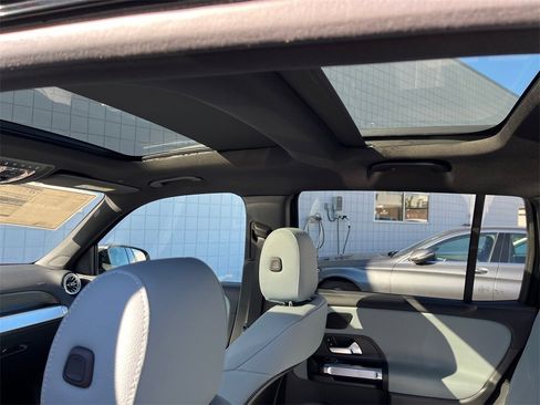 New 2026 Mercedes-Benz GLB 250 4MATIC image 10