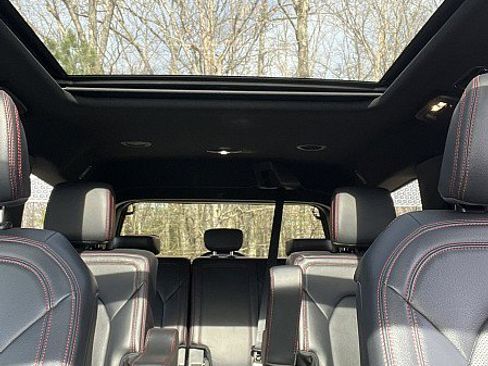 Used 2023 Ford Expedition Limited image 12