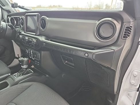 Used 2023 Jeep Wrangler Unlimited AWD/4WD image 83