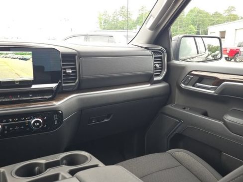 Used 2024 GMC Sierra 1500 Elevation AWD/4WD image 34
