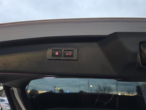 Used 2024 Subaru Outback Touring image 36